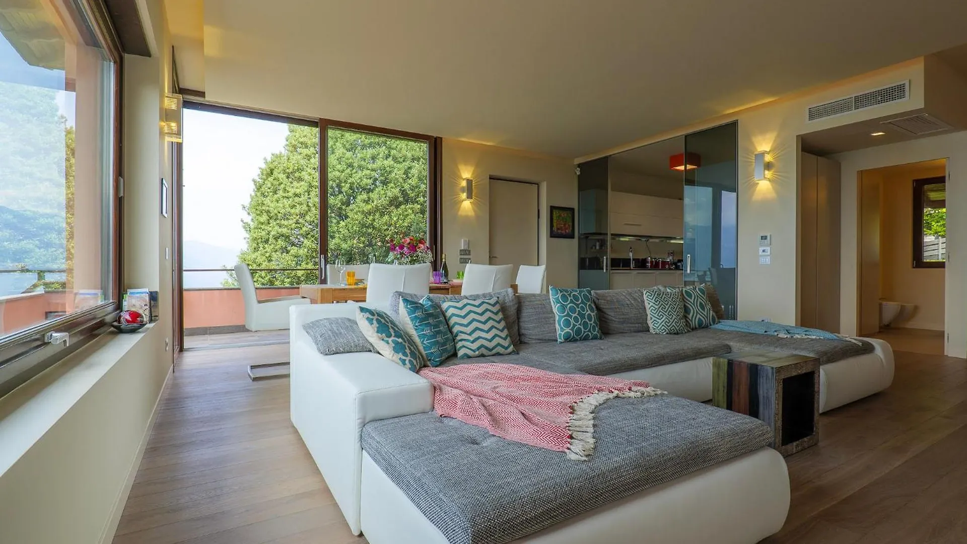 Holiday home Casa Bella Vista Villa Laveno Italy